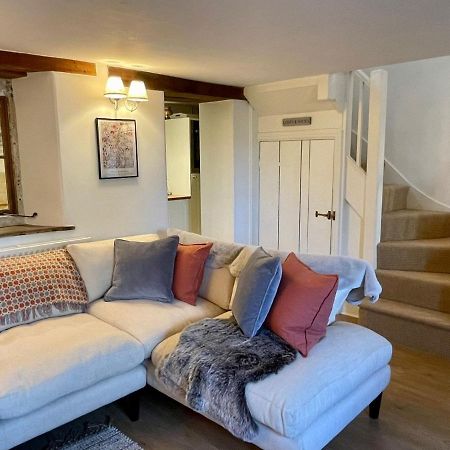 Hebe Cottage - Idyllic And Homely With Attention To Detail Atworth Extérieur photo